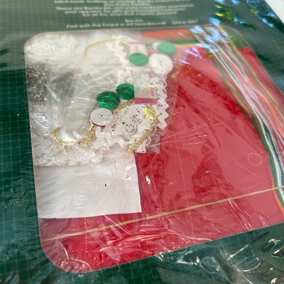Bucilla Felt Applique Stocking Kit Mrs Frosty 20536 17" VTG Unopened - Picture 7 of 8